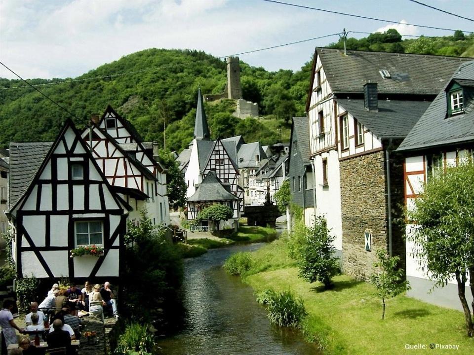 Апартаменти Kleine-Eifel-Auszeit Hambuch Екстер'єр фото